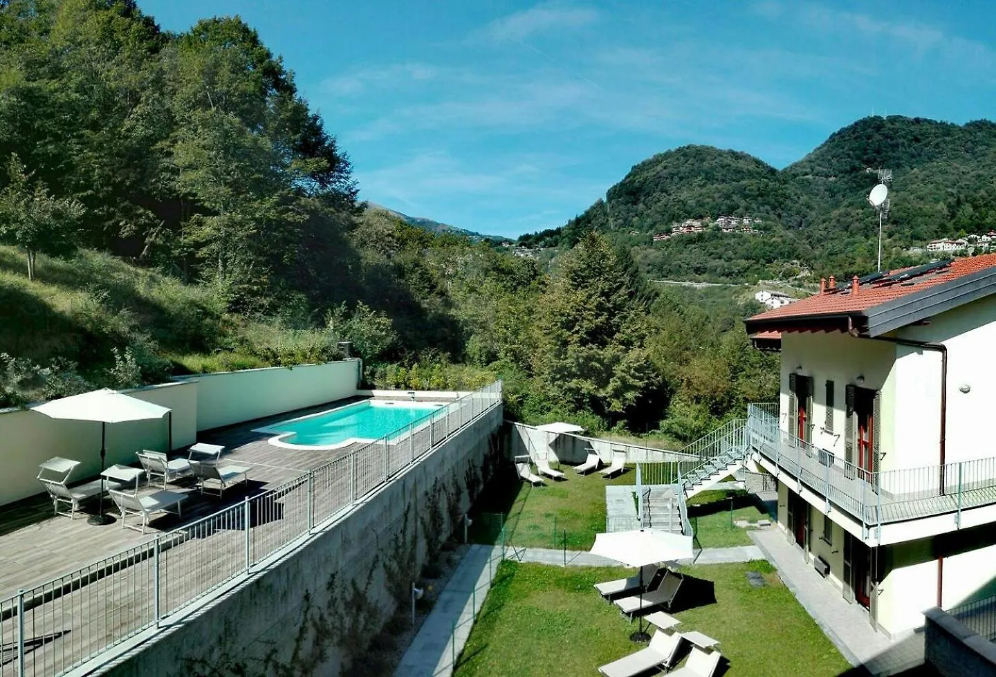 Vista Dolce Isola _ Lakeview Pool, Terrace & Garden Apartment Argegno 0*,