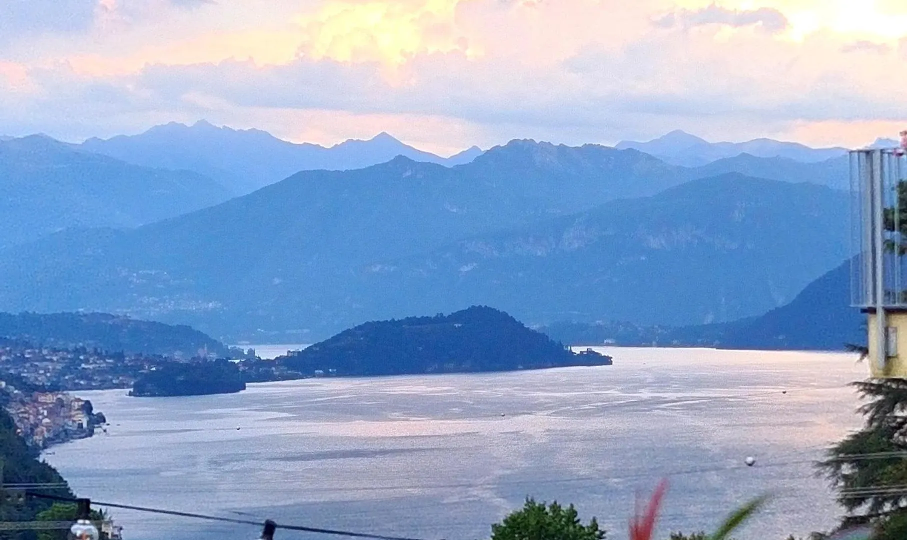 Vista Dolce Isola _ Lakeview Pool, Terrace & Garden Apartment Argegno Holiday home