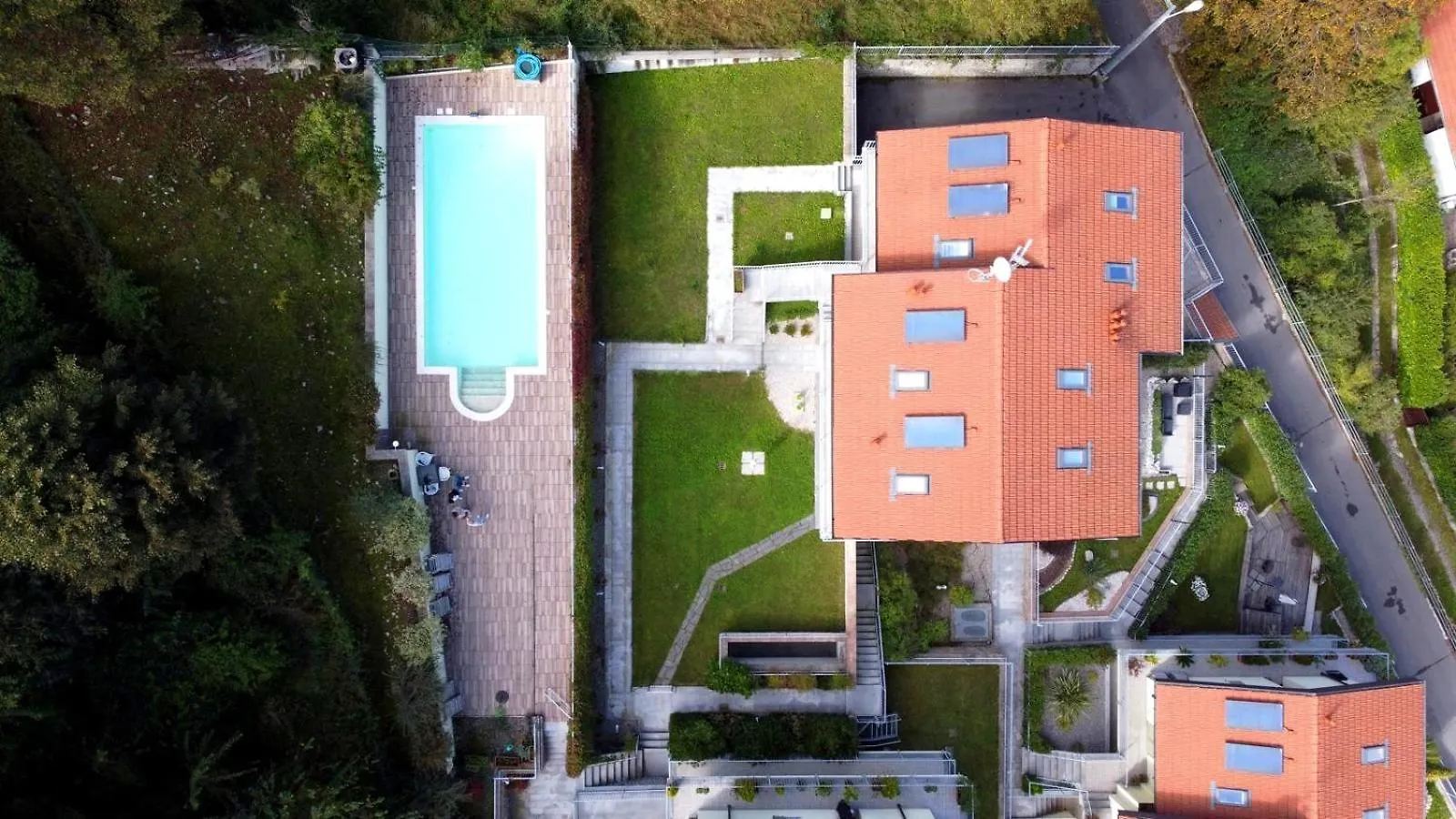 Vista Dolce Isola _ Lakeview Pool, Terrace & Garden Apartment Argegno